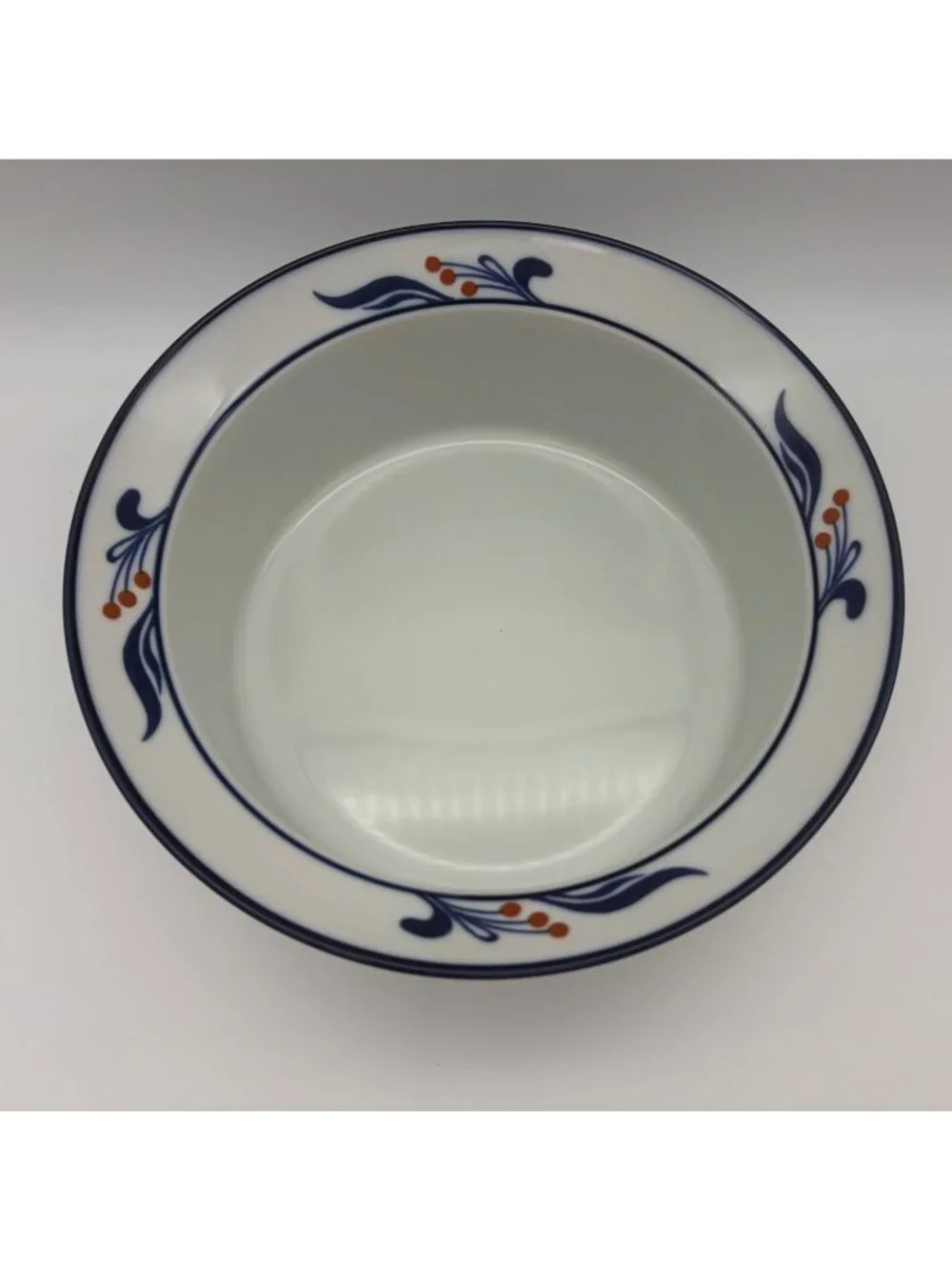 Dansk Bistro Maribo 8 Inch Round Vegetable Serving Bowl Blue Red Berry Japan Vtg - Picture 2 of 6